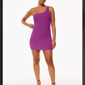 Aritizia bandage purple sculpture dress